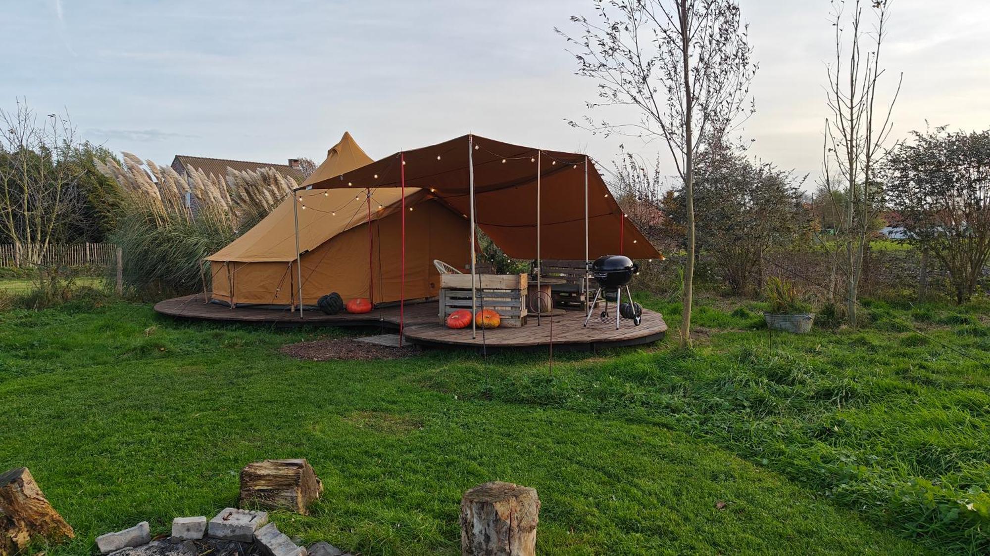 Hotel Au Pied Du Trieu, The Glamping Experience Labroye Exteriér fotografie